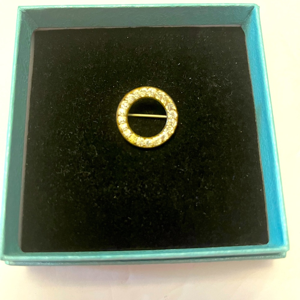 Vintage Small 3/4” Clear Rhinestone Eternity Circle Brooch